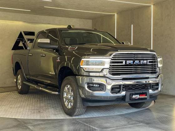Carro 6.7 I6 TURBO DIESEL LARAMIE CD 4X4 AUTOMÁTICO