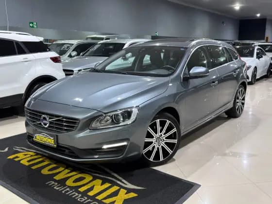 Carro 2.0 T4 MOMENTUM GASOLINA 4P AUTOMÁTICO