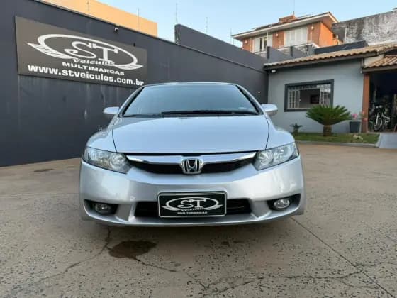Carro 1.8 LXS 16V FLEX 4P AUTOMÁTICO