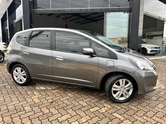 Carro 1.4 LX 16V FLEX 4P AUTOMÁTICO