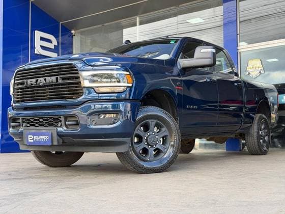 Carro 6.7 I6 TURBO DIESEL LARAMIE NIGHT EDITION CD 4X4 AUTOMÁTICO