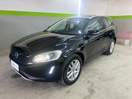 Carro 2.0 T5 MOMENTUM GASOLINA 4P AUTOMÁTICO