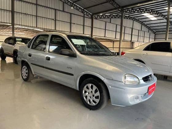 Carro 1.0 MPFI LIFE 8V FLEX 4P MANUAL