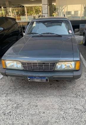 Carro 4.1 DIPLOMATA SE 12V GASOLINA 2P MANUAL