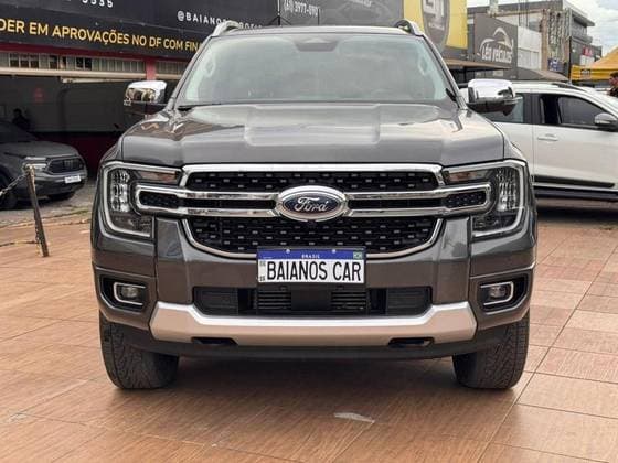 Carro 2.0 TURBO DIESEL CD BLACK 4X2 AUTOMÁTICO