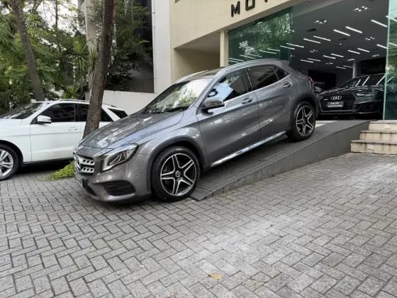 Carro 2.0 CGI GASOLINA SPORT 7G-DCT