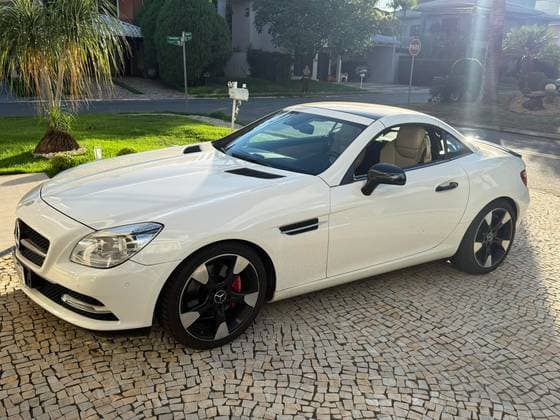 Carro 1.8 CGI 16V TURBO GASOLINA 2P AUTOMÁTICO