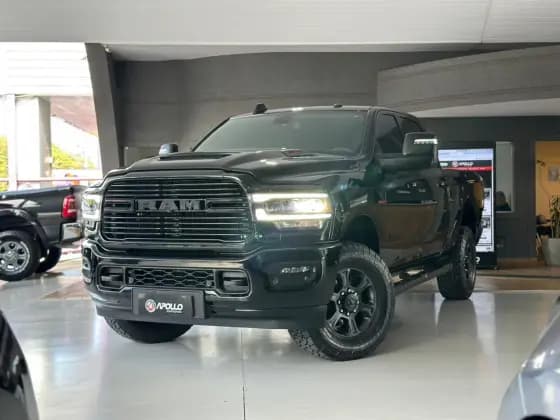 Carro 6.7 I6 TURBO DIESEL LARAMIE CD 4X4 AUTOMÁTICO