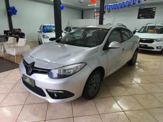 Carro 2.0 DYNAMIQUE 16V FLEX 4P AUTOMÁTICO
