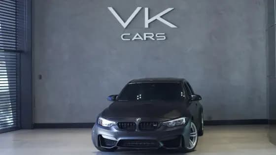 Carro 3.0 I6 GASOLINA SEDAN AUTOMÁTICO