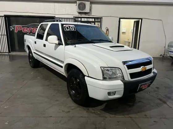 Carro 2.4 ADVANTAGE 4X2 CD 8V FLEX 4P MANUAL
