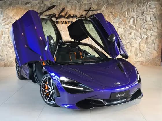 Carro 4.0 V8 TURBO GASOLINA SSG