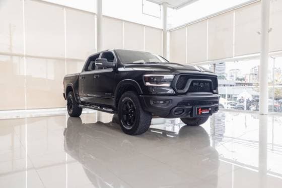 Carro 5.7 V8 GASOLINA REBEL CD 4X4 AUTOMÁTICO