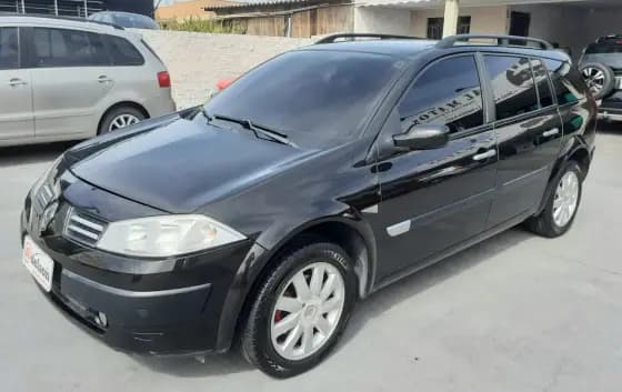Carro 1.6 DYNAMIQUE GRAND TOUR 16V FLEX 4P MANUAL