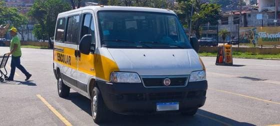 Carro 2.3 MINIBUS TETO BAIXO 8V TURBO DIESEL 3P MANUAL