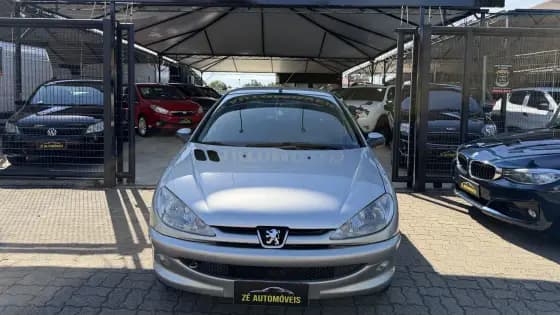 Carro 1.4 HOLIDAY 8V GASOLINA 4P MANUAL