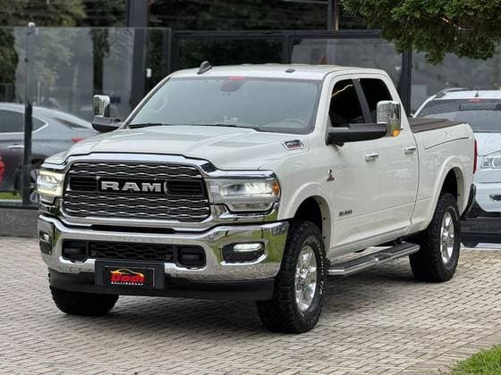 Carro 6.7 I6 TURBO DIESEL LARAMIE CD 4X4 AUTOMÁTICO