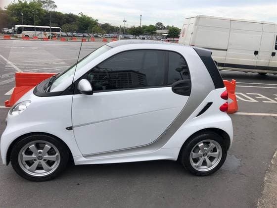 Carro 1.0 MHD COUPÉ 3 CILINDROS 12V GASOLINA 2P AUTOMÁTICO