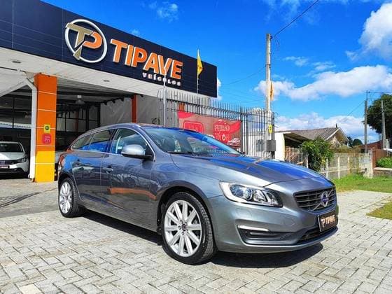 Carro 2.0 T4 MOMENTUM GASOLINA 4P AUTOMÁTICO