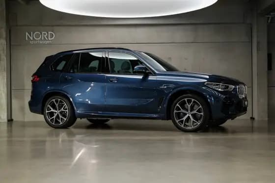 Carro 3.0 I6 TURBO HÍBRIDO XDRIVE45E M SPORT AUTOMÁTICO