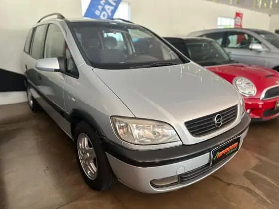 Carro 2.0 MPFI CD 8V GASOLINA 4P MANUAL
