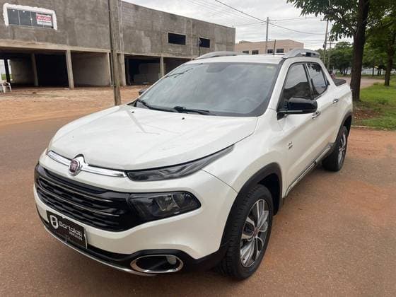 Carro 2.0 16V TURBO DIESEL VOLCANO 4WD AT9