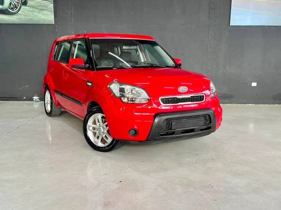 Carro 1.6 U.103 16V GASOLINA 4P MANUAL