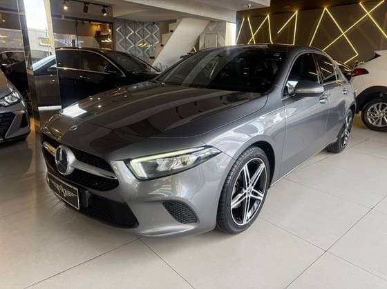 Carro 1.3 CGI GASOLINA STYLE SEDAN 7G-DCT