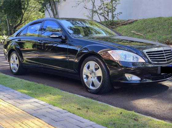 Carro 5.5 L SEDAN V8 GASOLINA 4P AUTOMÁTICO