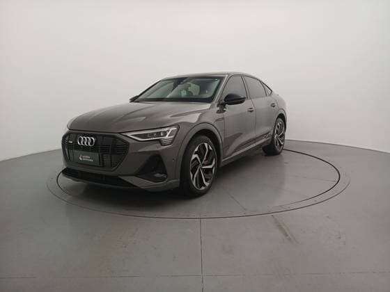 Carro ELÉTRICO SPORTBACK PERFORMANCE BLACK QUATTRO