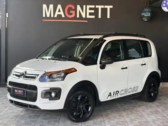 Carro 1.6 TENDANCE 16V FLEX 4P MANUAL
