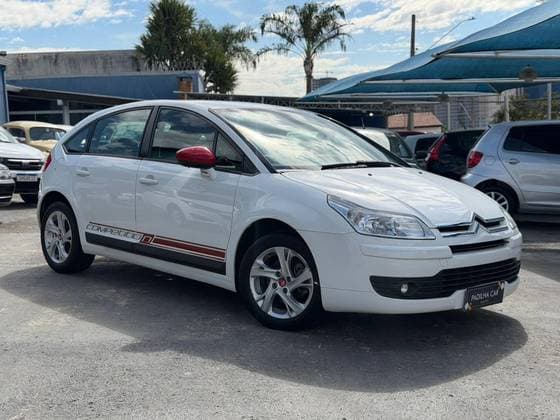 Carro 2.0 GLX COMPETITION 16V FLEX 4P AUTOMÁTICO