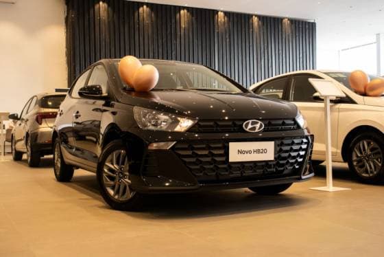 Carro 1.0 TGDI FLEX PLATINUM AUTOMÁTICO