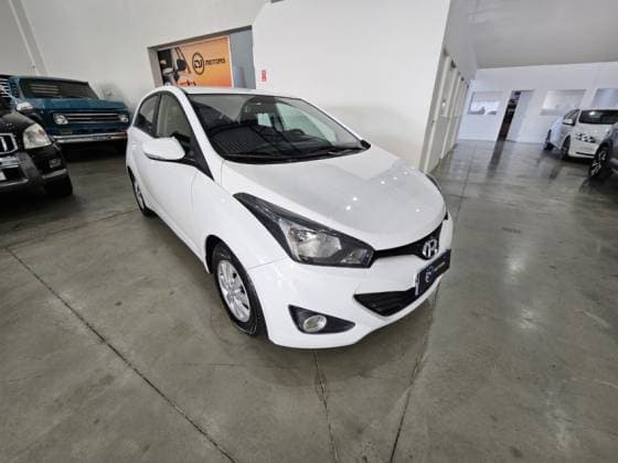 Carro 1.6 COMFORT PLUS 16V FLEX 4P AUTOMÁTICO