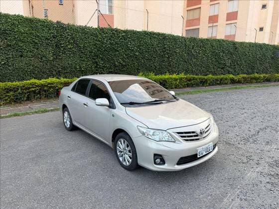Carro 2.0 ALTIS 16V FLEX 4P AUTOMÁTICO