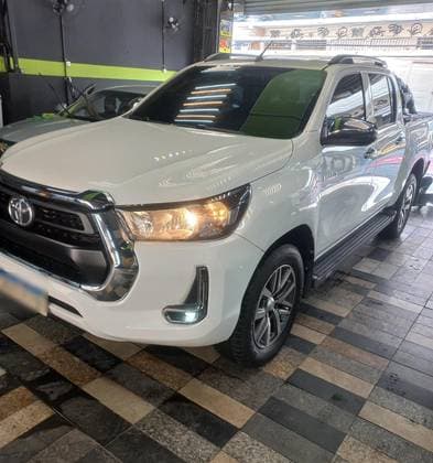 Carro 2.8 D-4D TURBO DIESEL CD POWER PACK 4X4 MANUAL