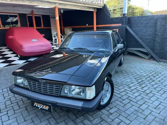 Carro 4.1 DIPLOMATA SE 12V ÁLCOOL 4P MANUAL