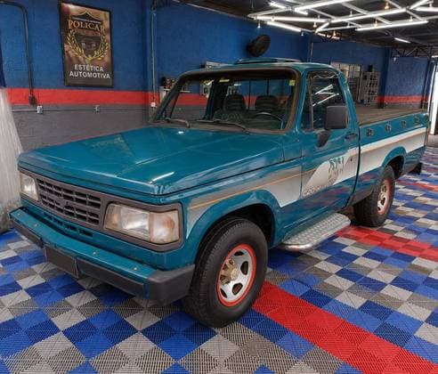 Carro 4.1 CUSTOM L CD 8V GASOLINA 2P MANUAL