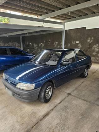 Carro 1.6 GL 8V GASOLINA 2P MANUAL