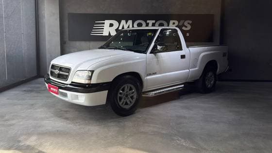 Carro 2.4 MPFI COLINA 4X2 CS 8V GASOLINA 2P MANUAL