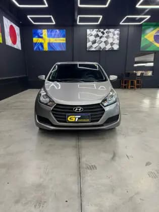 Carro 1.0 COMFORT PLUS 12V FLEX 4P MANUAL