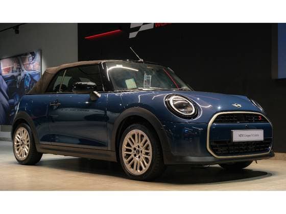 Carro 2.0 16V TWINPOWER GASOLINA S CABRIO STEPTRONIC