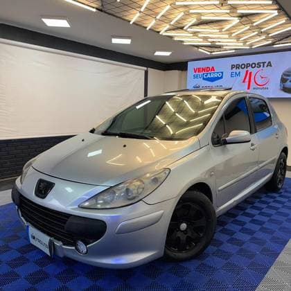 Carro 1.6 PRESENCE 16V FLEX 4P MANUAL