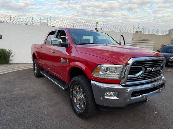 Carro 6.7 LARAMIE 4X4 CD I6 TURBO DIESEL 4P AUTOMÁTICO