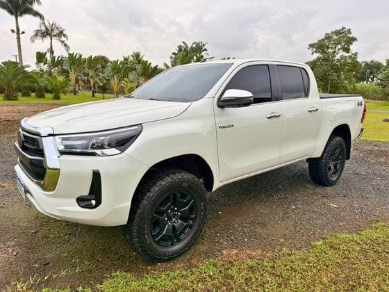 Carro 2.8 D-4D TURBO DIESEL CD SRX 4X4 AUTOMÁTICO