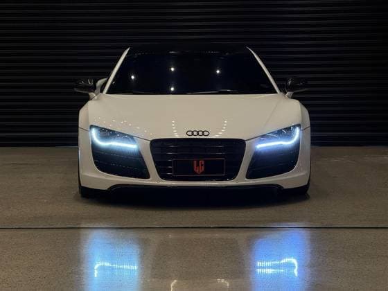 Carro 5.2 FSI QUATTRO V10 40V GASOLINA 2P R-TRONIC