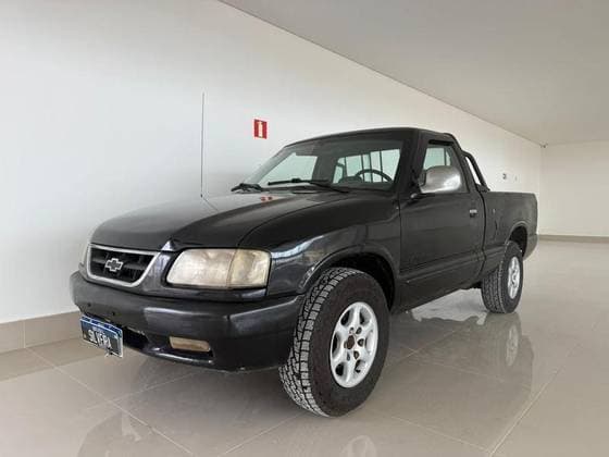 Carro 2.5 DLX 4X2 CD 8V TURBO DIESEL 4P MANUAL