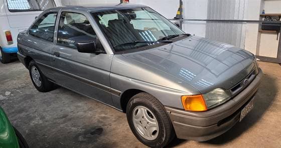 Carro 1.8 I GL 8V GASOLINA 2P MANUAL
