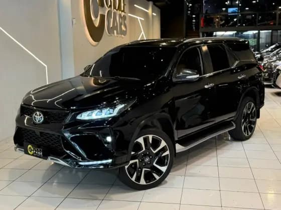 Carro 2.8 SRX 4X4 7 LUGARES 16V TURBO INTERCOOLER DIESEL 4P AUTOMÁTICO