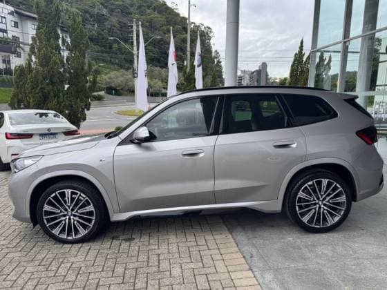 Carro 2.0 16V TURBO GASOLINA SDRIVE20I M SPORT STEPTRONIC